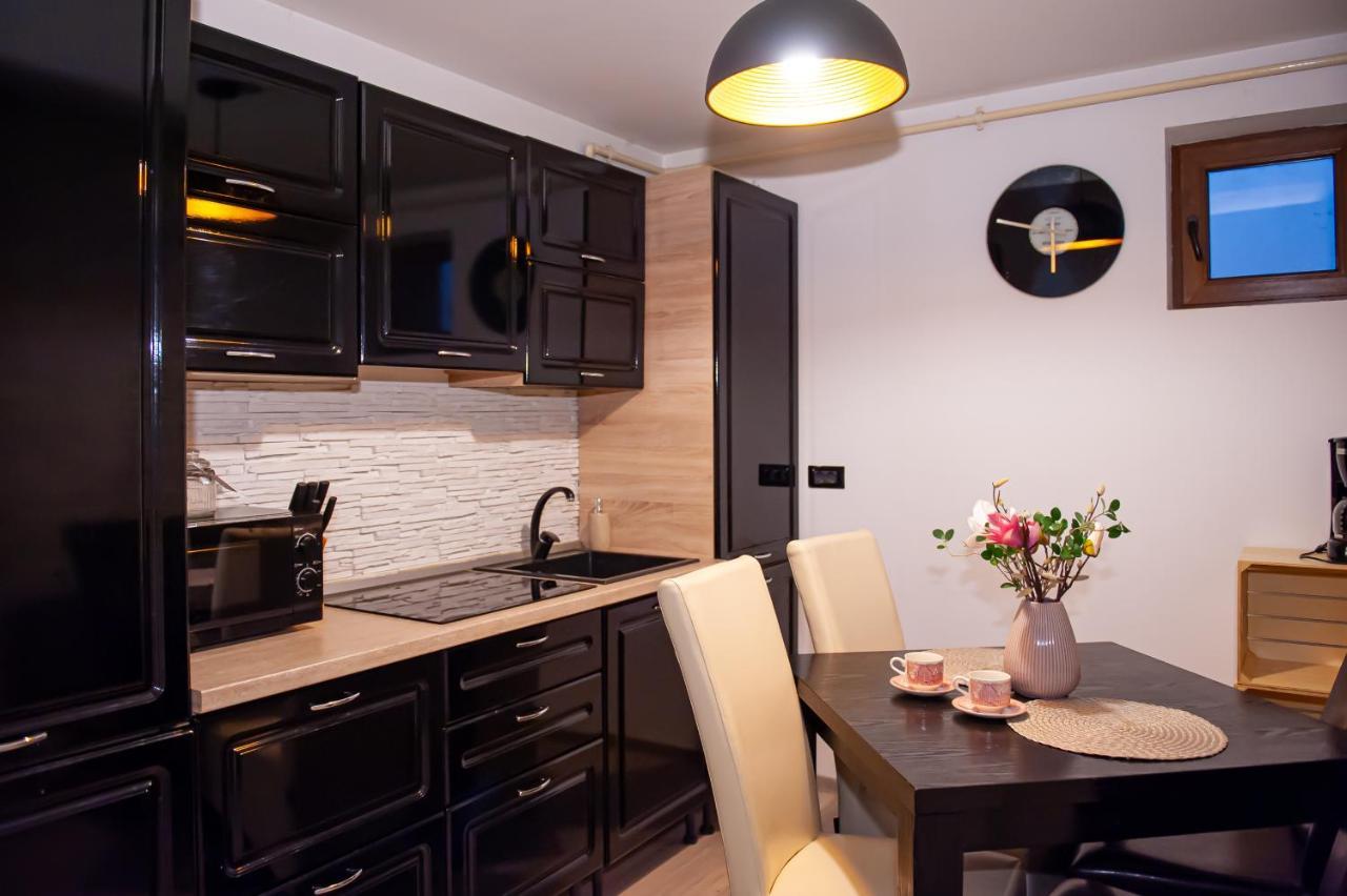 Kai Mountain Luxury Apartment ブラショフ エクステリア 写真